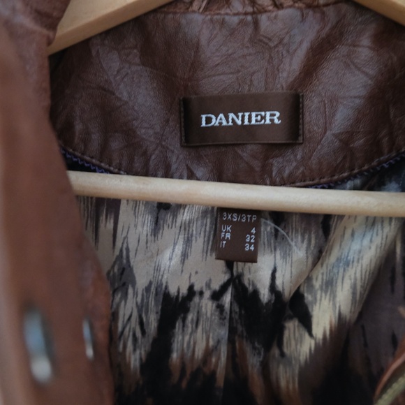 Danier Leather Jacket - Picture 5 of 10